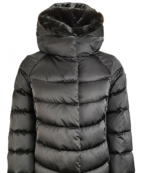 Women's puffer jacket